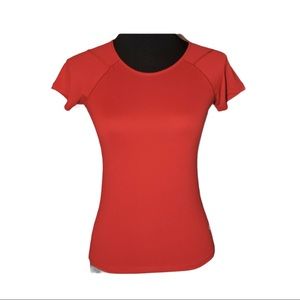 Mountain Hardwear Red Athletic Shirt XS